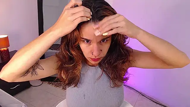 miascarlet 16 online show from January 13, 2026, 1:27 pm