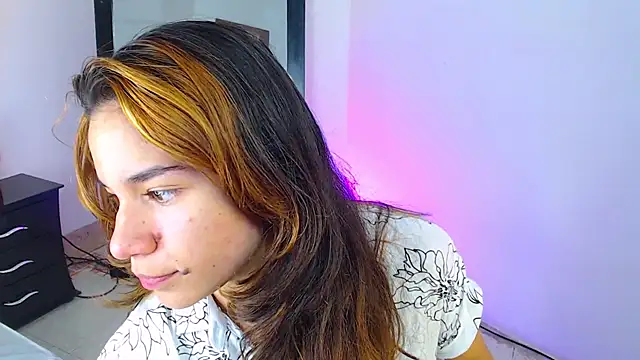 miascarlet 16 online show from January 14, 2026, 7:41 pm