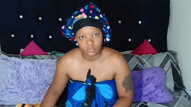 Snapshot of SexyMellon chatting on September 27, 2025, 11:59 am SexyMellon online show from September 27, 2025, 11:59 am