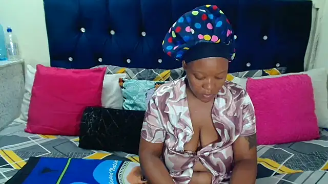 Snapshot of SexyMellon chatting on October 14, 2025, 3:18 am SexyMellon online show from October 14, 2025, 3:18 am