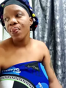 Snapshot of SexyMellon chatting on October 18, 2025, 7:03 pm SexyMellon online show from October 18, 2025, 7:03 pm