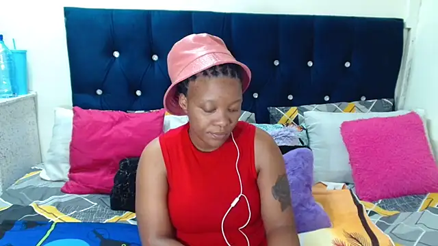 Snapshot of SexyMellon chatting on October 19, 2025, 7:03 pm SexyMellon online show from October 19, 2025, 7:03 pm