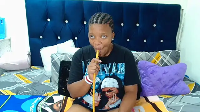 Snapshot of SexyMellon chatting on October 29, 2025, 8:54 pm SexyMellon online show from October 29, 2025, 8:54 pm