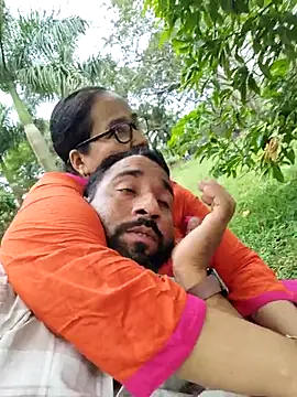 Snapshot of Garammandi011 chatting on May 19, 2026, 10:43 am Garammandi011 online show from May 19, 2026, 10:43 am