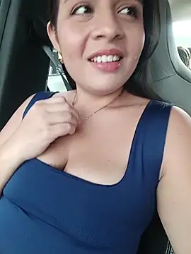 Snapshot of Lambedora_69 chatting on February 6, 2026, 8:01 pm Lambedora 69 online show from February 6, 2026, 8:01 pm