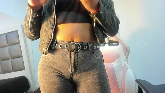 Snapshot of Mia_lopez__ chatting on September 19, 2025, 1:12 pm Mia lopez online show from September 19, 2025, 1:12 pm