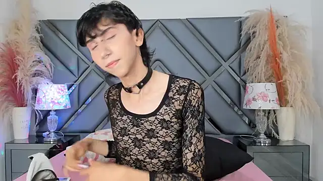 Snapshot of Milan_LewisS chatting on November 8, 2025, 12:05 pm Milan LewisS online show from November 8, 2025, 12:05 pm