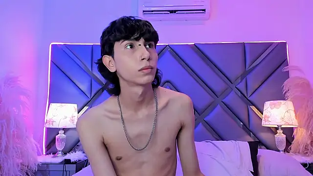 Snapshot of Milan_LewisS chatting on February 9, 2026, 1:15 pm Milan LewisS online show from February 9, 2026, 1:15 pm