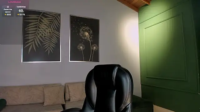 MeganScott online show from December 5, 2024, 8:22 pm