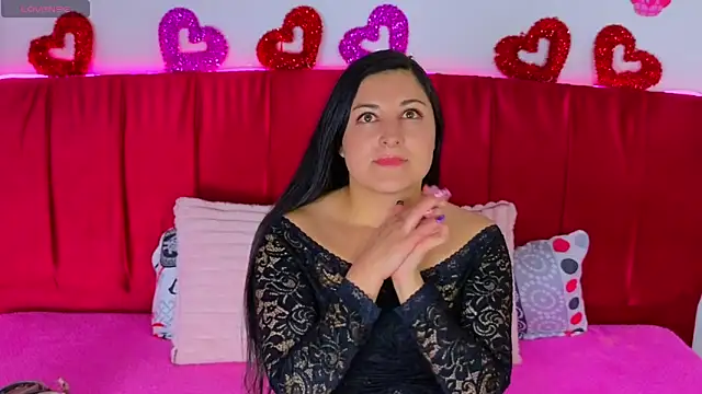 cuteeimy online show from March 27, 2026, 7:46 pm