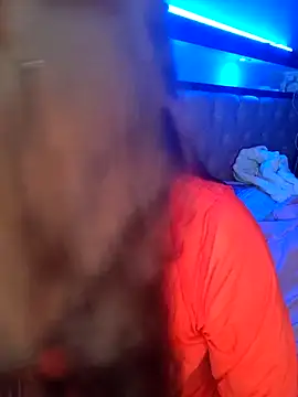 Snapshot of HotLaurha chatting on November 25, 2025, 4:12 am HotLaurha online show from November 25, 2025, 4:12 am