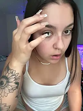 Snapshot of babykalirose chatting on September 20, 2025, 8:54 pm babykalirose online show from September 20, 2025, 8:54 pm