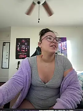 babykalirose online show from March 9, 2026, 12:42 pm