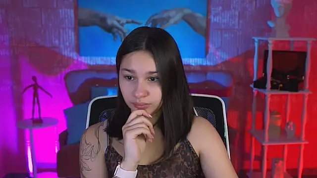 Snapshot of KimClarks_ chatting on November 8, 2025, 12:27 pm KimClarks online show from November 8, 2025, 12:27 pm