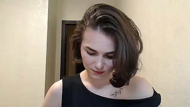 Silviaa a online show from June 7, 2026, 7:28 pm