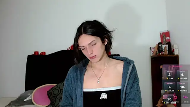 Snapshot of x_isabella_x chatting on November 29, 2025, 12:52 pm x isabella x online show from November 29, 2025, 12:52 pm