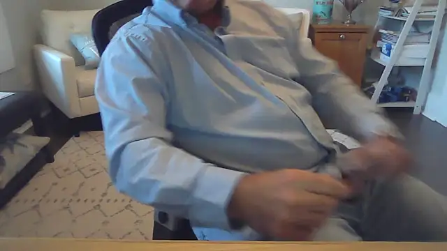 cyclone1212 online show from December 16, 2025, 9:53 pm