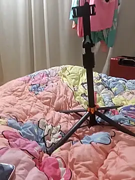 Snapshot of xlj4523 chatting on February 19, 2026, 3:30 pm xlj4523 online show from February 19, 2026, 3:30 pm