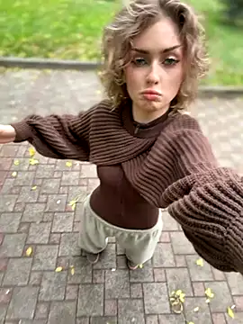 Snapshot of KellyKeler chatting on October 11, 2025, 11:53 am KellyKeler online show from October 11, 2025, 11:53 am