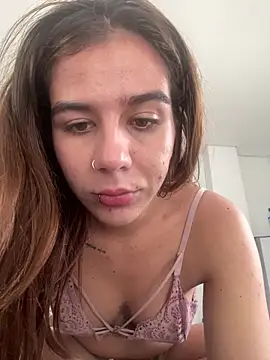 Snapshot of AllieYourGirl chatting on November 2, 2025, 4:31 pm AllieYourGirl online show from November 2, 2025, 4:31 pm