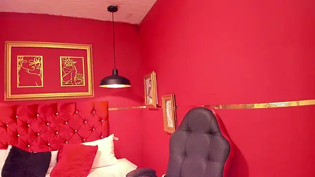 Snapshot of Anissa_Ali chatting on July 15, 2026, 8:41 am Anissa Ali online show from July 15, 2026, 8:41 am