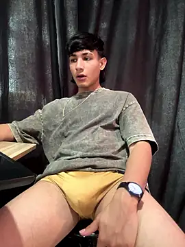 Snapshot of cody_fox10 chatting on January 7, 2026, 7:38 pm cody fox10 online show from January 7, 2026, 7:38 pm