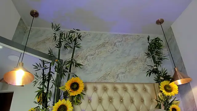 Snapshot of LittleeJaz chatting on July 19, 2026, 2:37 am LittleeJaz online show from July 19, 2026, 2:37 am