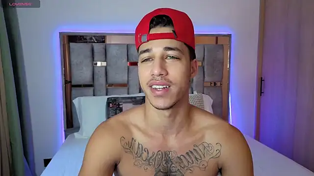 Snapshot of orionblaze69_ chatting on October 21, 2025, 11:11 am orionblaze69 online show from October 21, 2025, 11:11 am