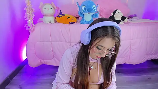 hannacutegod online show from March 13, 2026, 5:25 am