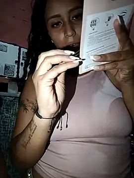 Snapshot of Fernanda30 chatting on March 3, 2026, 8:26 pm Fernanda30 online show from March 3, 2026, 8:26 pm