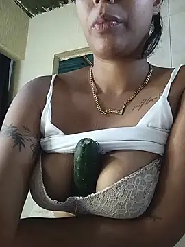 Fernanda30 online show from June 9, 2026, 2:28 pm