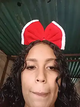 Snapshot of Fernanda30 chatting on June 18, 2026, 3:27 pm Fernanda30 online show from June 18, 2026, 3:27 pm