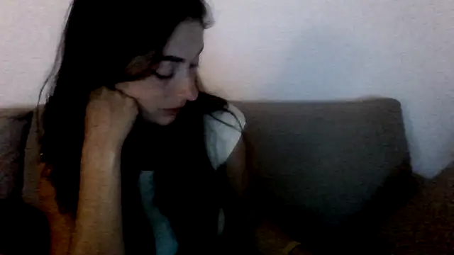 milagaborxx online show from June 4, 2026, 8:26 pm