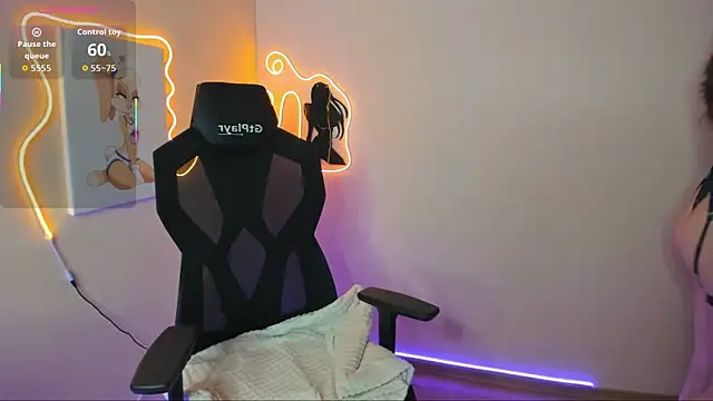 Snapshot of ShalinaMontana chatting on October 18, 2025, 3:13 pm ShalinaMontana online show from October 18, 2025, 3:13 pm