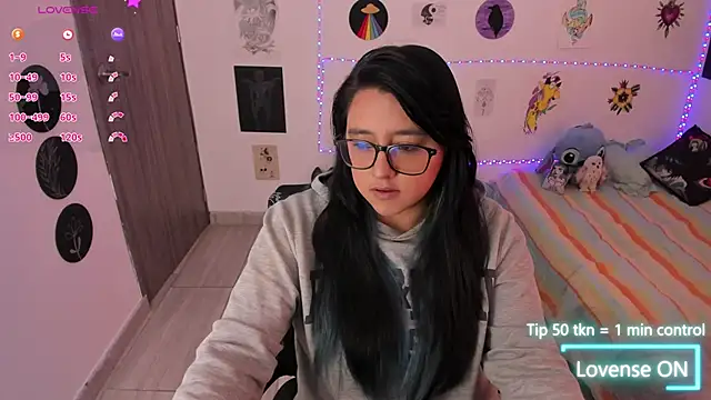Snapshot of Cherry_blush_ chatting on June 9, 2026, 8:31 pm Cherry blush online show from June 9, 2026, 8:31 pm