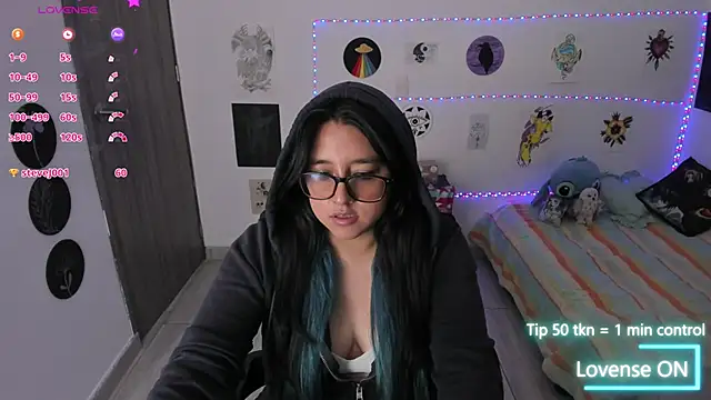 Snapshot of Cherry_blush_ chatting on June 19, 2026, 10:57 pm Cherry blush online show from June 19, 2026, 10:57 pm