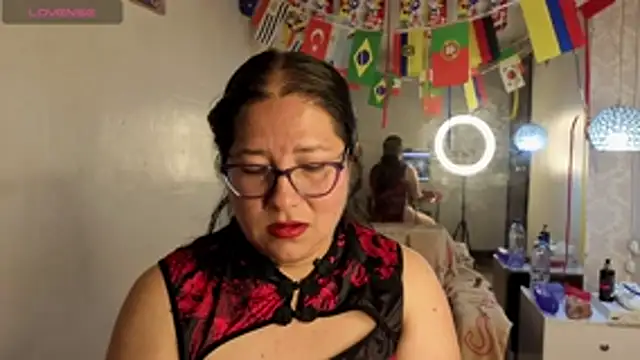 scarlett widow  online show from July 18, 2026, 3:33 am