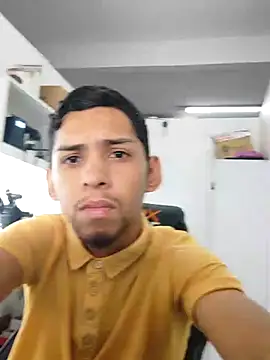 Snapshot of Oqui chatting on February 26, 2026, 5:34 pm Oqui online show from February 26, 2026, 5:34 pm