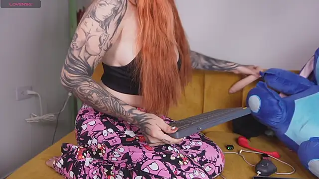 YunoRose  online show from March 28, 2026, 3:50 am