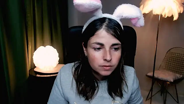 Snapshot of MartaEdams chatting on October 8, 2025, 6:11 am MartaEdams online show from October 8, 2025, 6:11 am