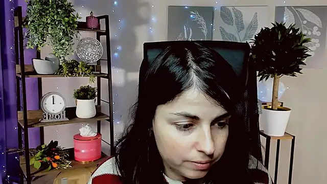 MartaEdams online show from January 12, 2026, 6:18 am