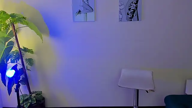 SamayRyann online show from December 18, 2025, 1:06 pm