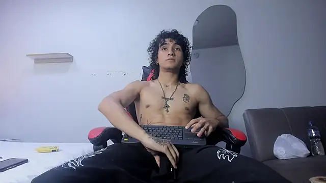 JackesTaylor online show from April 21, 2026, 6:52 am