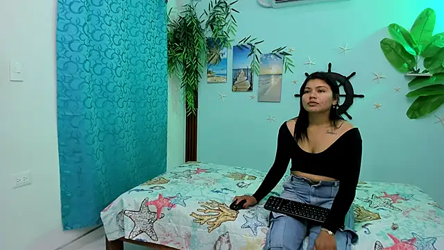 eladyrous98 online show from October 15, 2025, 3:34 pm