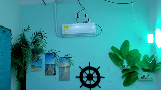 Snapshot of eladyrous98 chatting on November 28, 2025, 7:00 am eladyrous98 online show from November 28, 2025, 7:00 am