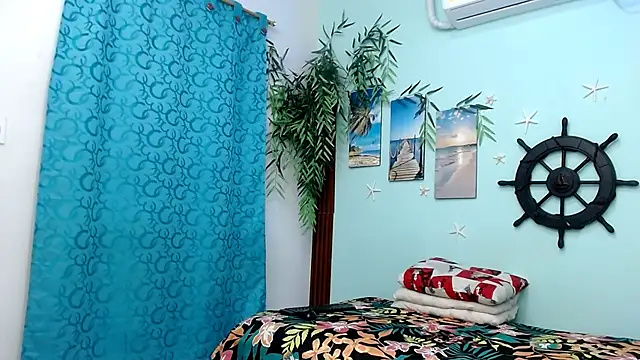 Snapshot of eladyrous98 chatting on January 10, 2026, 1:57 pm eladyrous98 online show from January 10, 2026, 1:57 pm