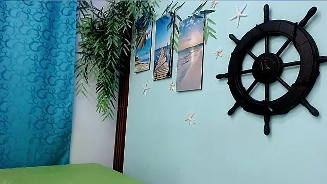 Snapshot of eladyrous98 chatting on January 15, 2026, 2:43 pm eladyrous98 online show from January 15, 2026, 2:43 pm