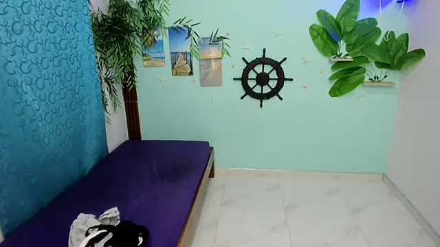 Snapshot of eladyrous98 chatting on February 20, 2026, 1:11 pm eladyrous98 online show from February 20, 2026, 1:11 pm