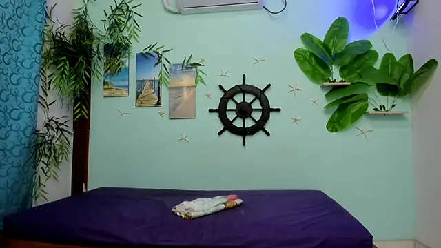 Snapshot of eladyrous98 chatting on February 25, 2026, 1:43 pm eladyrous98 online show from February 25, 2026, 1:43 pm