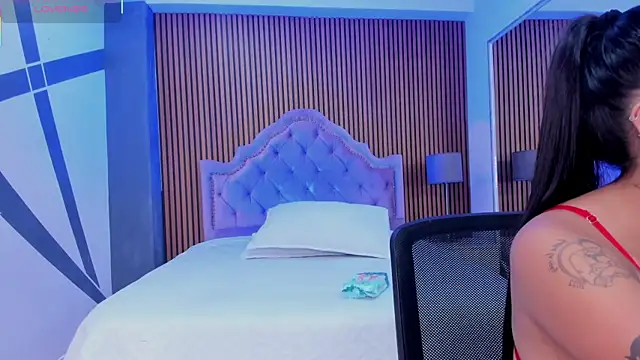 SelenaStonne online show from October 29, 2025, 7:37 pm